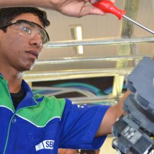 Alfag do Brasil celebra o Dia do Técnico Industrial
